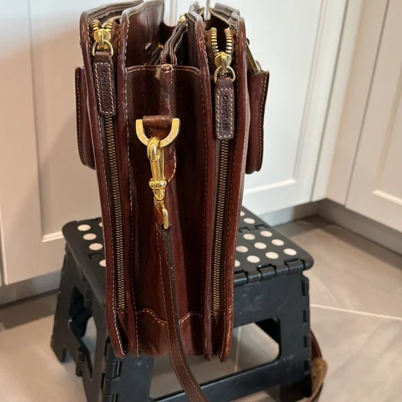 Cole Haan Brown leather saddleback briefcase. Like new!